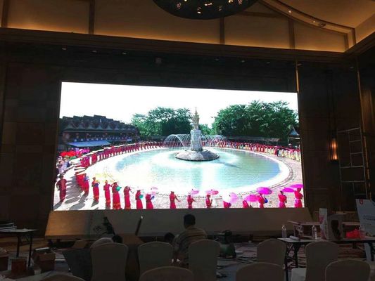 Display LED programável de 220 W Screen Wall Video P8 SMD1515