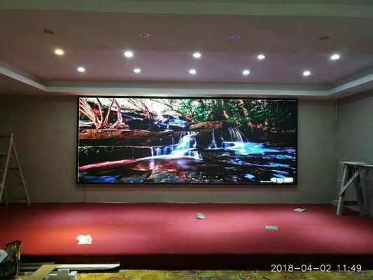 P4 Perímetro Indoor LED Display Screen High Refresh Personalizado